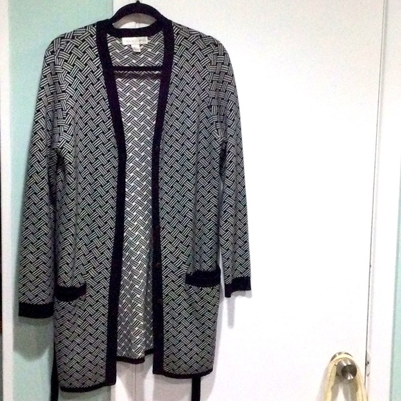 Cardigan - Picture 2 of 3